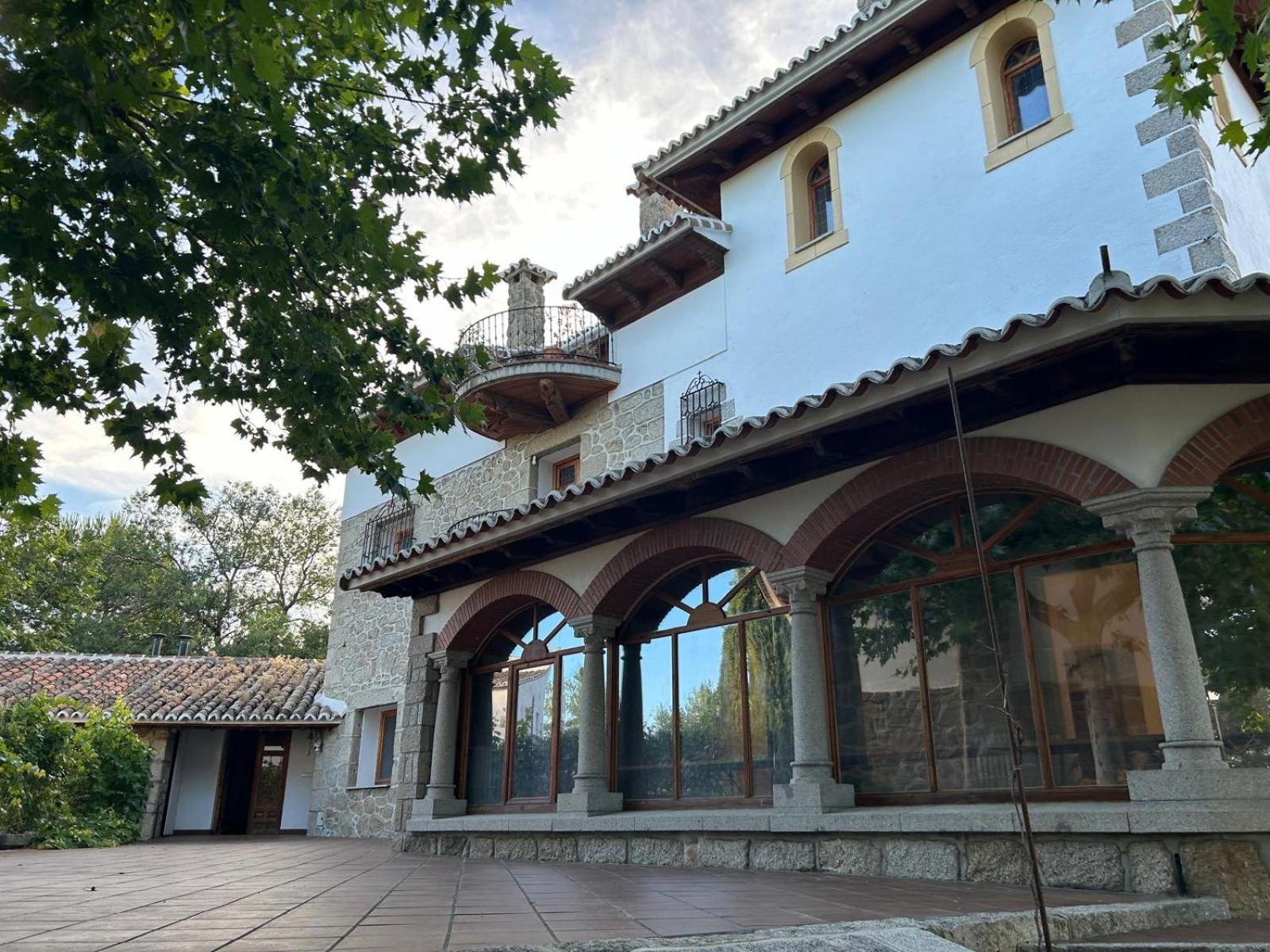 La Casona Imperial 2 Galapagar Exterior foto